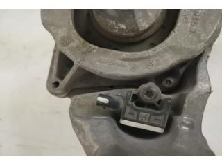 bontott AUDI Q7 Motor Tartó Bak Bal