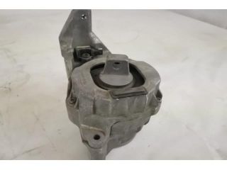 bontott AUDI Q7 Motor Tartó Bak Bal