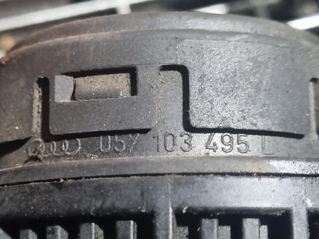 bontott AUDI Q7 Szelepfedél