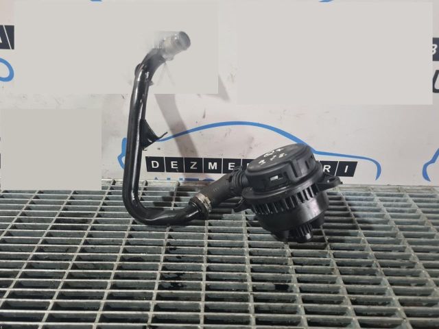 bontott AUDI Q7 Szelepfedél