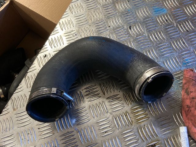 bontott AUDI Q7 Turbócső