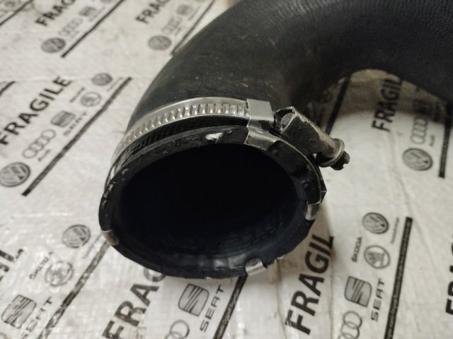 bontott AUDI Q7 Turbócső