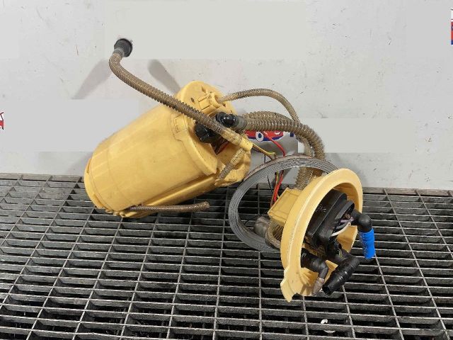 bontott AUDI Q7 Üzemanyag Szivattyú