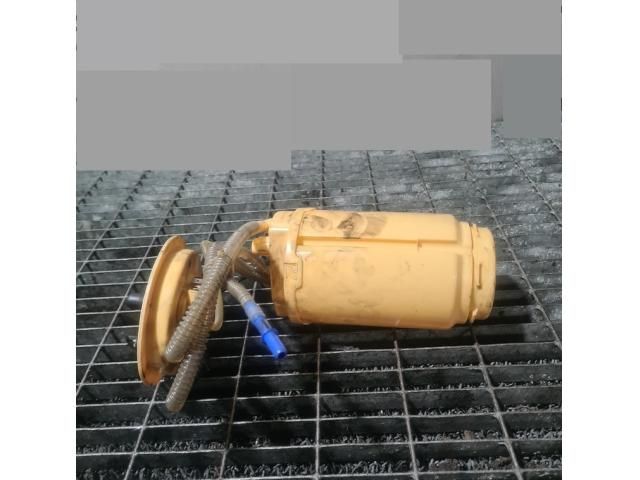 bontott AUDI Q7 Üzemanyag Szivattyú