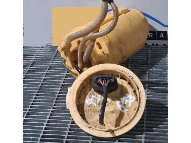 bontott AUDI Q7 Üzemanyag Szivattyú