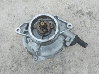 bontott AUDI Q7 Vákumpumpa