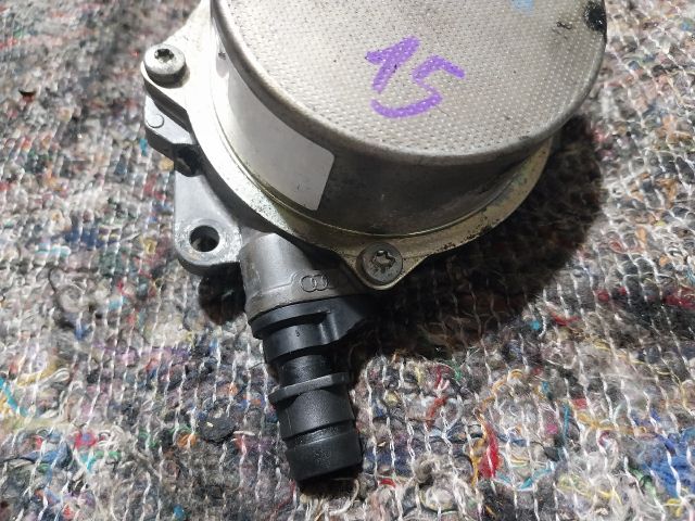 bontott AUDI Q7 Vákumpumpa