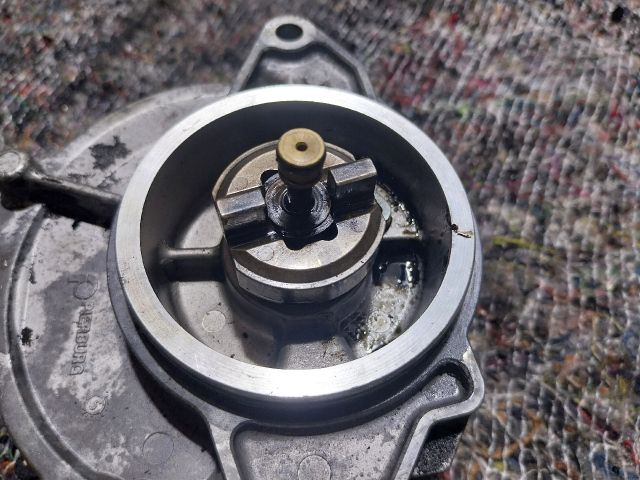 bontott AUDI Q7 Vákumpumpa