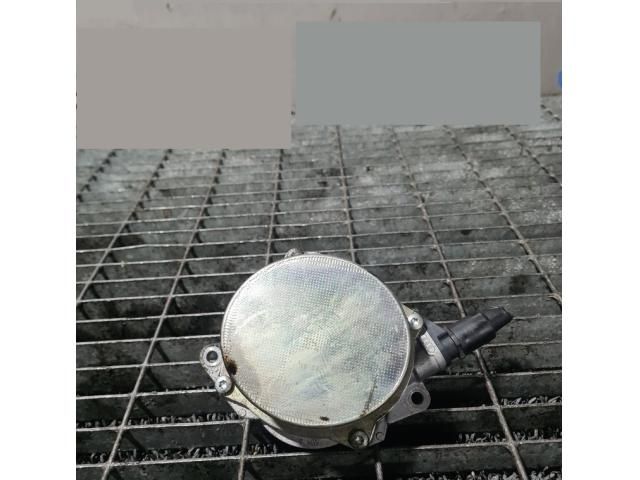 bontott AUDI Q7 Vákumpumpa