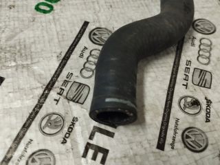 bontott AUDI Q7 Vízcső