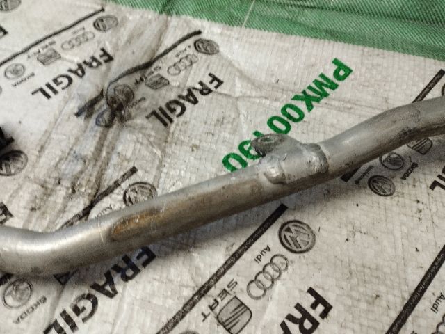 bontott AUDI Q7 Vízcső