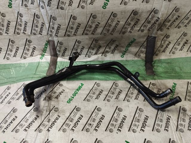 bontott AUDI Q7 Vízcső