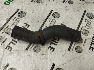 bontott AUDI Q7 Vízcső