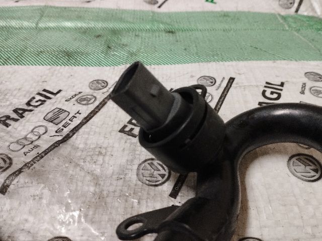 bontott AUDI Q7 Vízcső