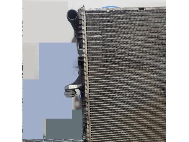 bontott AUDI Q7 Vízhűtő Radiátor (Klímás)