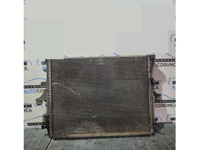 bontott AUDI Q7 Vízhűtő Radiátor (Klímás)