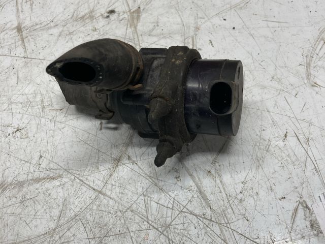 bontott AUDI Q7 Vízpumpa