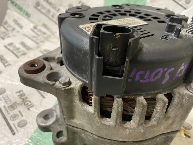 bontott AUDI Q7 Generátor