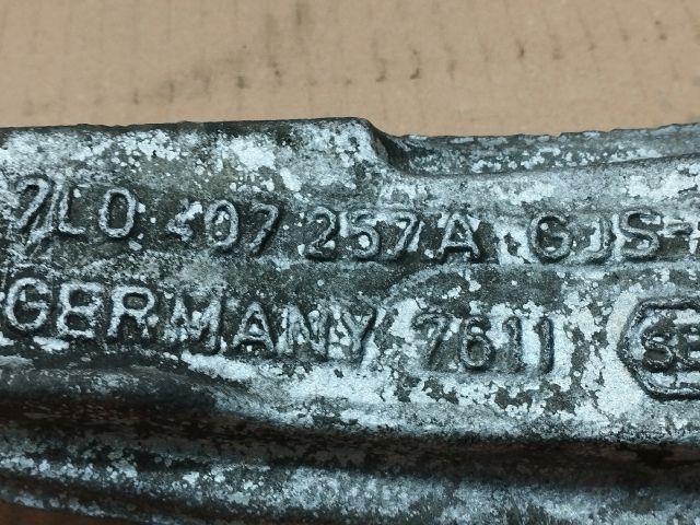 bontott AUDI Q7 Bal első Csonkállvány Kerékaggyal