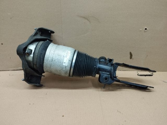 bontott AUDI Q7 Bal első Rugó