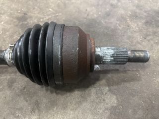 bontott AUDI Q7 Bal Féltengely