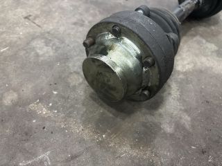 bontott AUDI Q7 Bal Féltengely