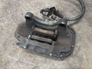 bontott AUDI Q7 Bal hátsó Féknyereg Munkahengerrel