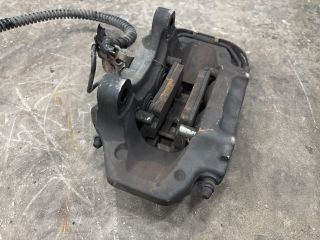 bontott AUDI Q7 Bal hátsó Féknyereg Munkahengerrel