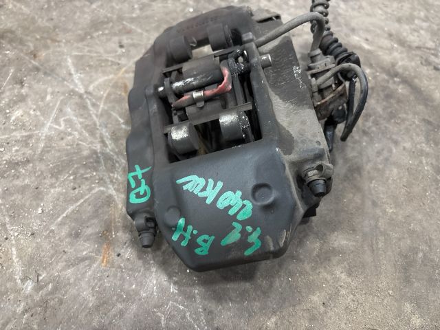 bontott AUDI Q7 Bal hátsó Féknyereg Munkahengerrel