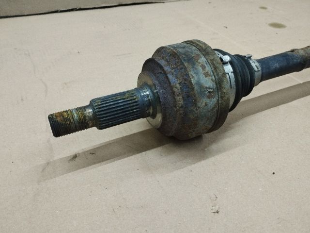 bontott AUDI Q7 Bal hátsó Féltengely