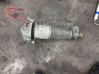 bontott AUDI Q7 Bal hátsó Rugó