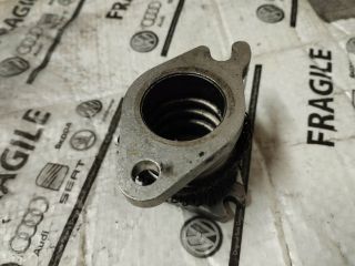 bontott AUDI Q7 EGR Hűtő Cső