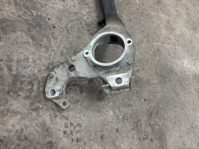 bontott AUDI Q7 Első Bölcső