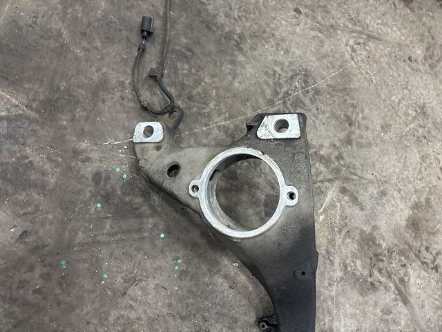 bontott AUDI Q7 Első Bölcső