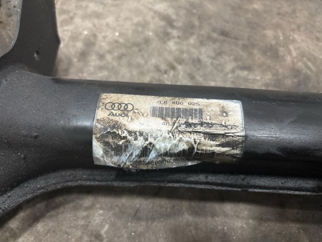 bontott AUDI Q7 Első Bölcső