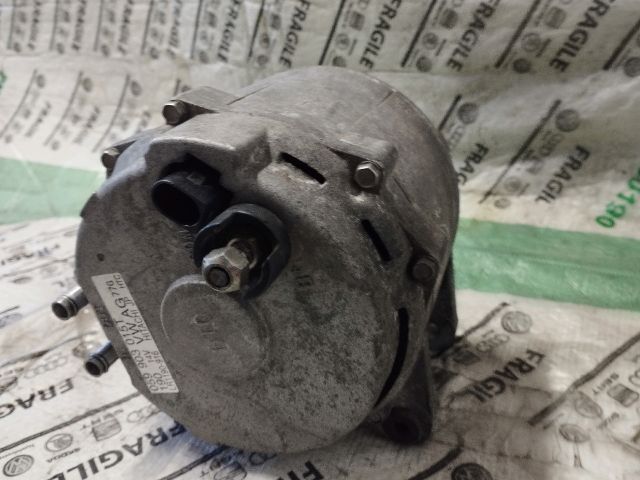 bontott AUDI Q7 Generátor