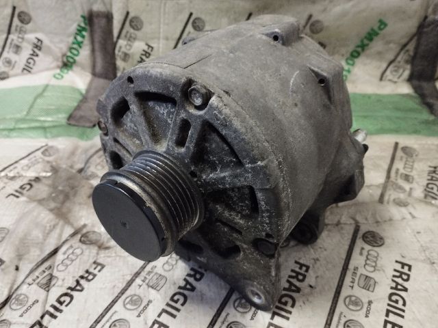 bontott AUDI Q7 Generátor