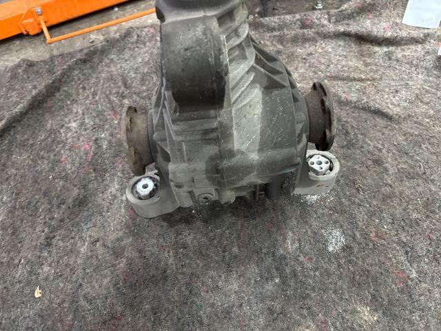 bontott AUDI Q7 Hátsó Differenciálmű