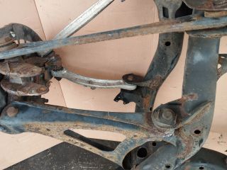 bontott AUDI Q7 Hátsó Futómű (Részeivel)