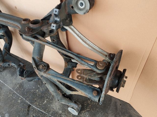 bontott AUDI Q7 Hátsó Futómű (Részeivel)