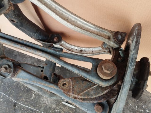 bontott AUDI Q7 Hátsó Futómű (Részeivel)