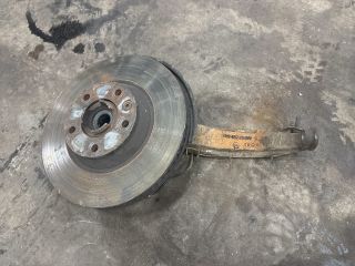 bontott AUDI Q7 Jobb első Csonkállvány Kerékaggyal