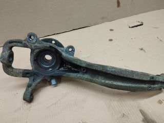 bontott AUDI Q7 Jobb első Csonkállvány Kerékaggyal