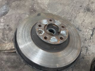 bontott AUDI Q7 Jobb első Csonkállvány Kerékaggyal