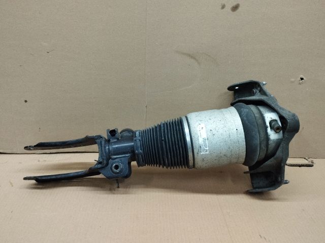 bontott AUDI Q7 Jobb első Rugó