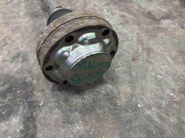 bontott AUDI Q7 Jobb hátsó Féltengely