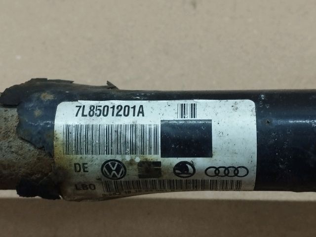 bontott AUDI Q7 Jobb hátsó Féltengely