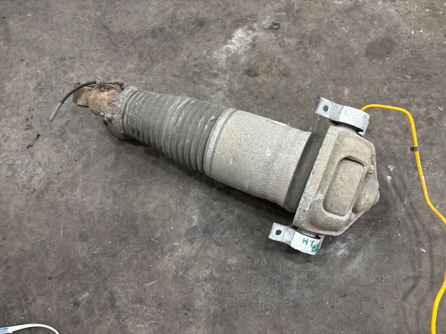 bontott AUDI Q7 Jobb hátsó Rugó