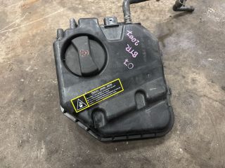 bontott AUDI Q7 Kiegyenlítő Tartály