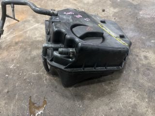 bontott AUDI Q7 Kiegyenlítő Tartály